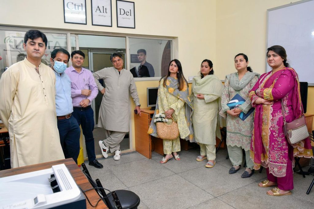 Lahore Cardiologists Visit RF Clinic, Amazed by Quality of Care.